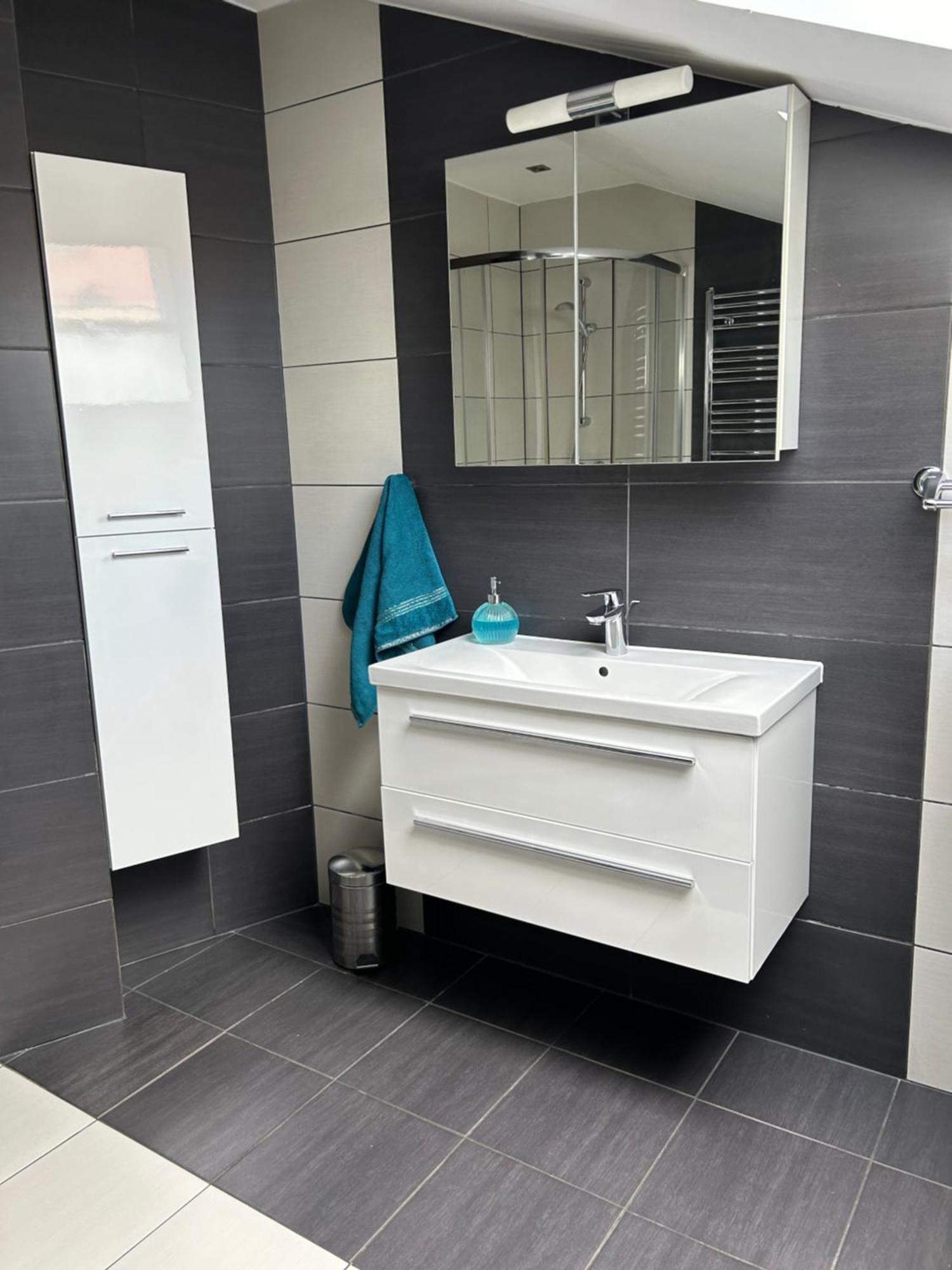 Apartament Bobrzanska - 4 Bedrooms Sypialnie Świdnica Exterior foto